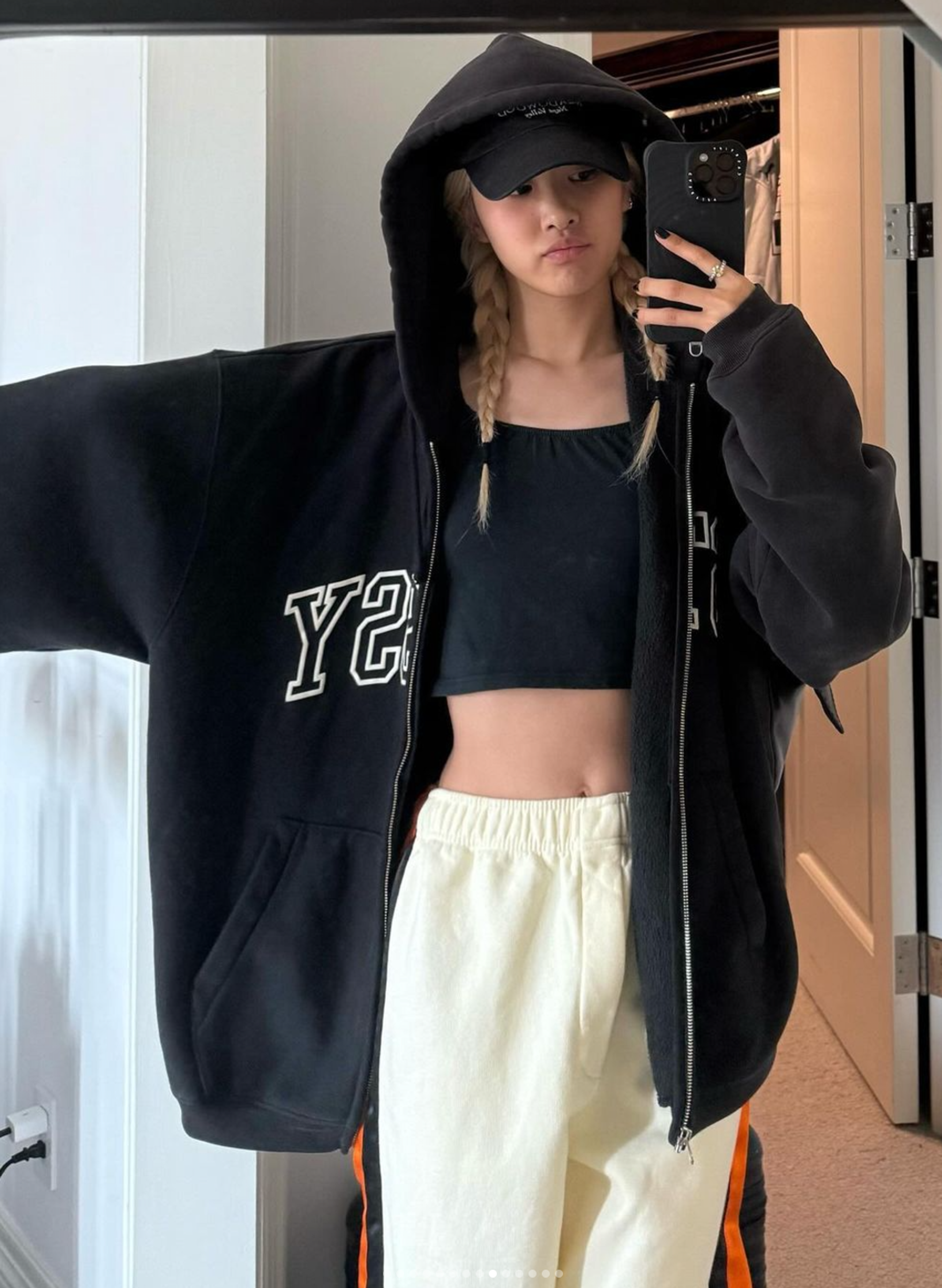 Rose, do Blackpink, revela o segredo de sua silhueta esguia! Um charme inesperado no dia a dia